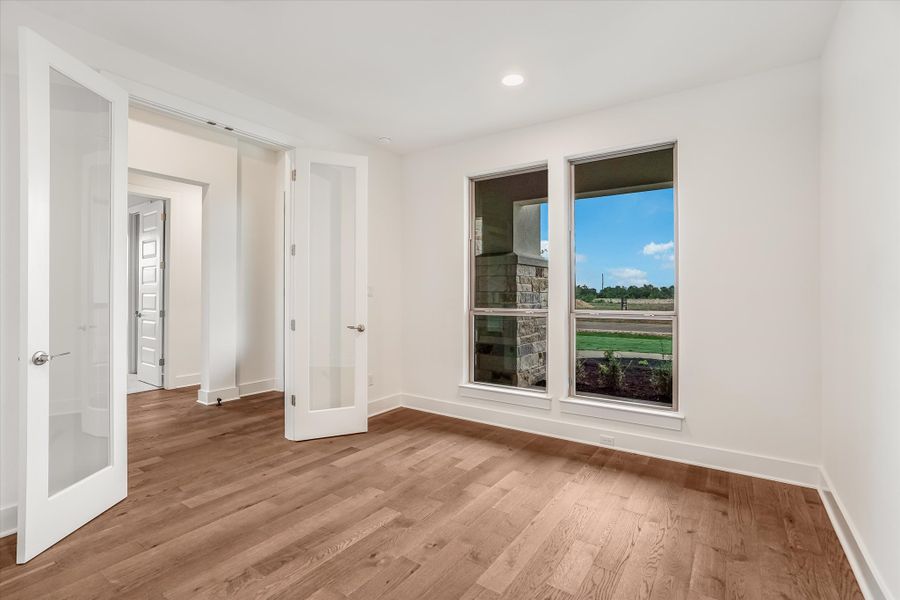 Representative unfurnished interior of a home built from the Bandera II by Giddens Homes in Whispering Wind, Bertram (Image 97).
