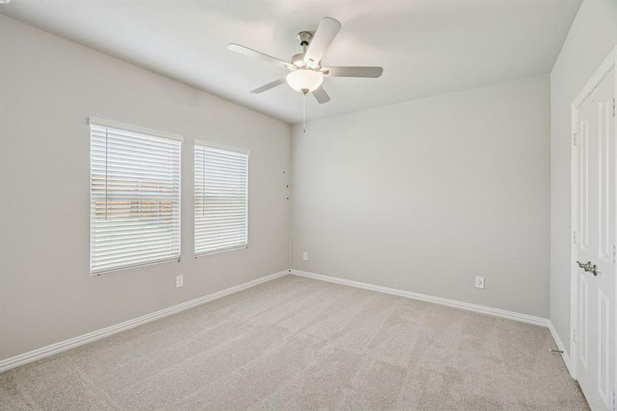 Photo is not of the actual home, but is an inspirational photo of builder’s model home and may depict options, furnishings, and/or decorator features that are not included. Photo is not of the actual home, but is an inspirational photo of builder’s model home and may depict options, furnishings, and/or decorator features that are not included.