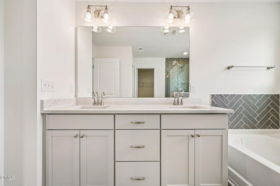 39-web-or-mls-Channel Drop Lp-S3001-039