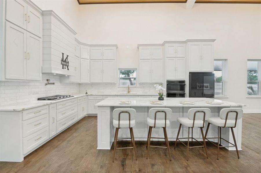Furnished interior view inside a new home in , Corsicana (Image 8).