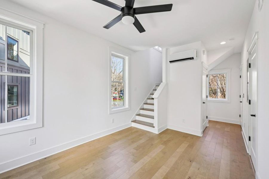 Spacious, unfurnished interior of a new home in , Atlanta (Image 19).