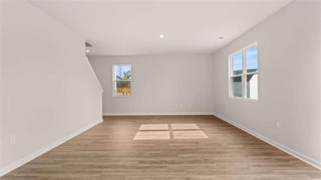 Spacious, unfurnished interior of a new home in Poplar Preserve, Newnan (Image 23).