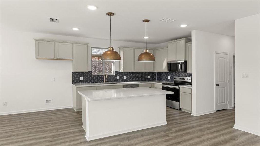 10. 2927 Wagoner - Kitchen (2) 10. 2927 Wagoner - Kitchen (2)