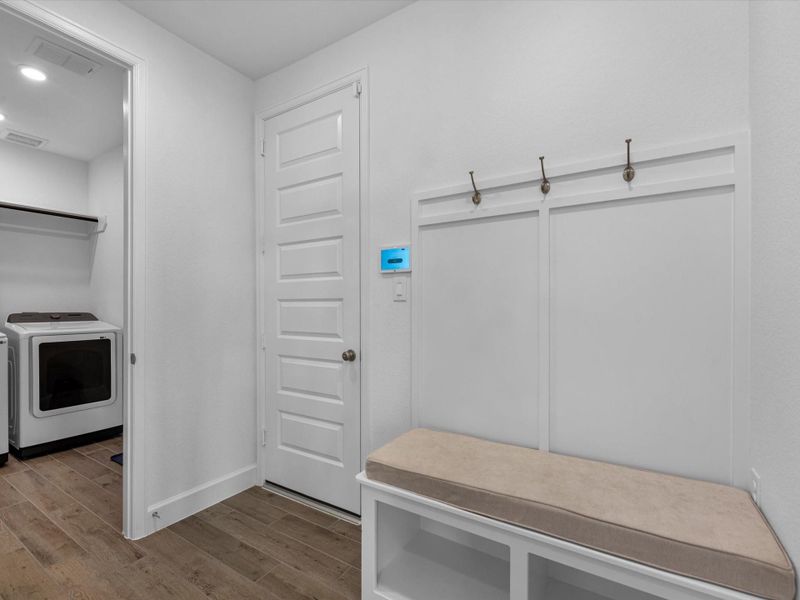 Furnished interior view inside a new home in Valencia, Manvel (Image 32).