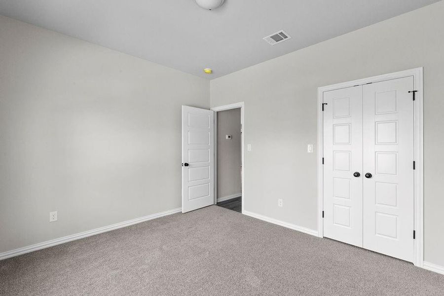 Spacious, unfurnished interior of a new home in , Fort Worth (Image 15).