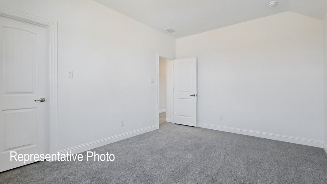 Furnished interior view inside a new home in Ridge Crossing, Waxahachie (Image 19).