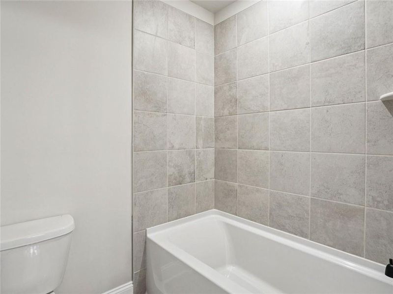 Image 18 of a home in Hemingway - Cottage Series.