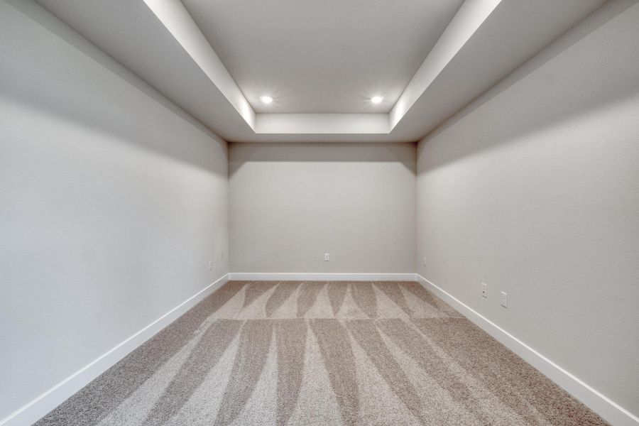 Spacious, unfurnished interior of a new home in The Colony, Bastrop (Image 20).