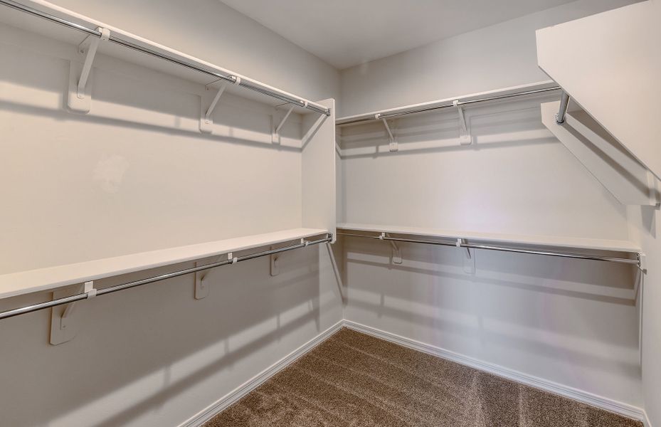 Spacious, unfurnished interior of a new home in Vistoso Canyon Estates, Oro Valley (Image 22).