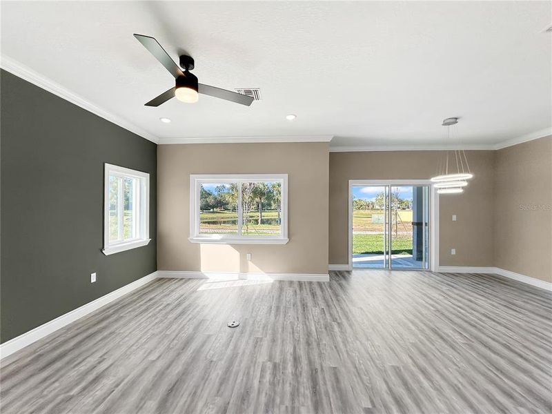 Spacious, unfurnished interior of a new home in , Davenport (Image 17).