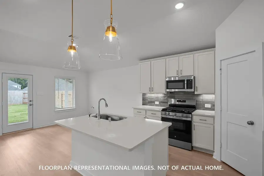 Image 18 of a home in Pinewood at Grand Texas.