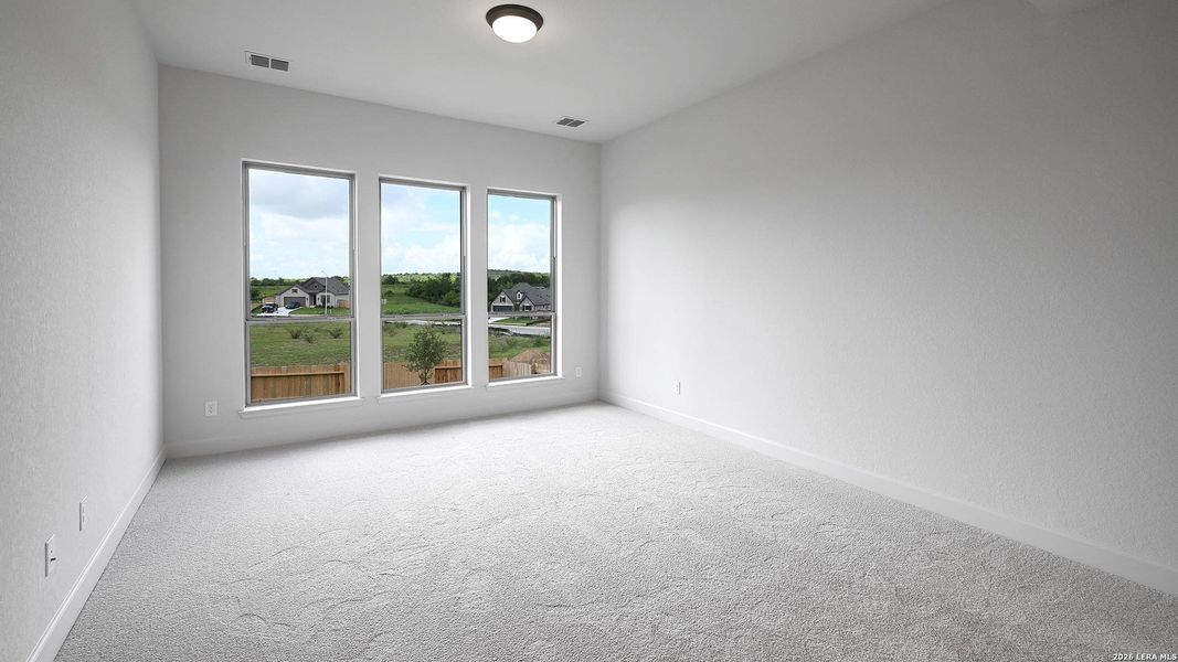 Spacious, unfurnished interior of a new home in Homestead, Schertz (Image 17).