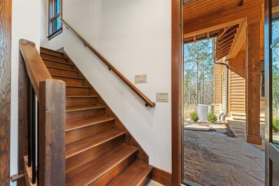 Image 83 of a home in .