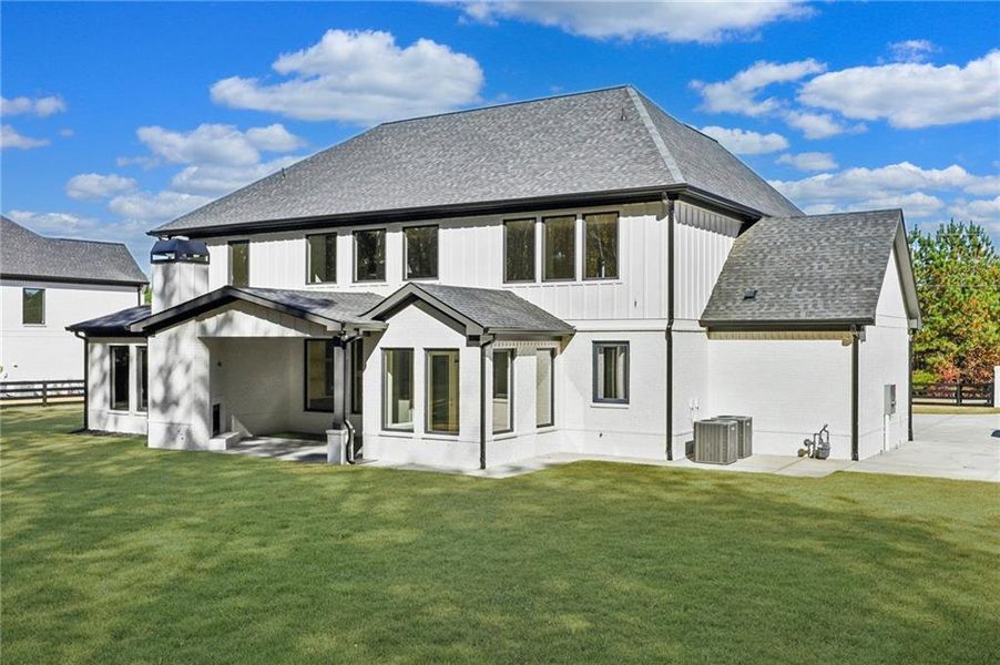 Exterior details and patio area of a home in , Dacula (Image 4).
