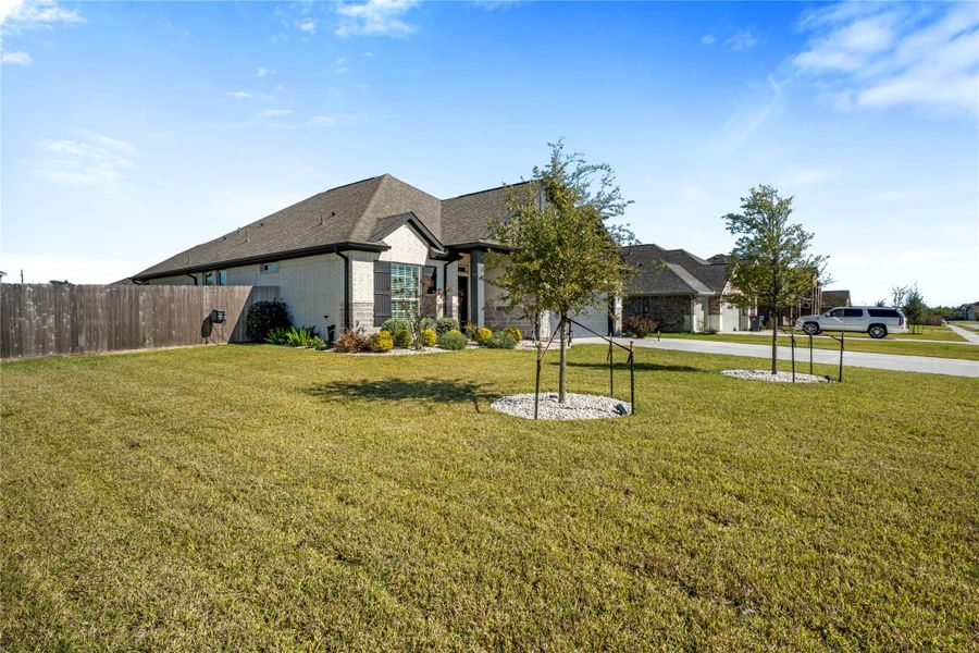 Exterior details and patio area of a home in , Mont Belvieu (Image 22). Exterior details and patio area of a home in , Mont Belvieu (Image 22).