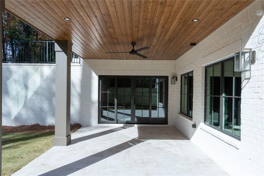Exterior details and patio area of a home in , Dunwoody (Image 4).