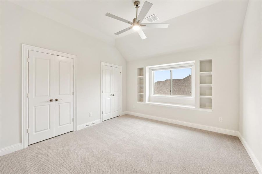 Spacious, unfurnished interior of a new home in Triple Diamond Ranch, Mansfield (Image 38).