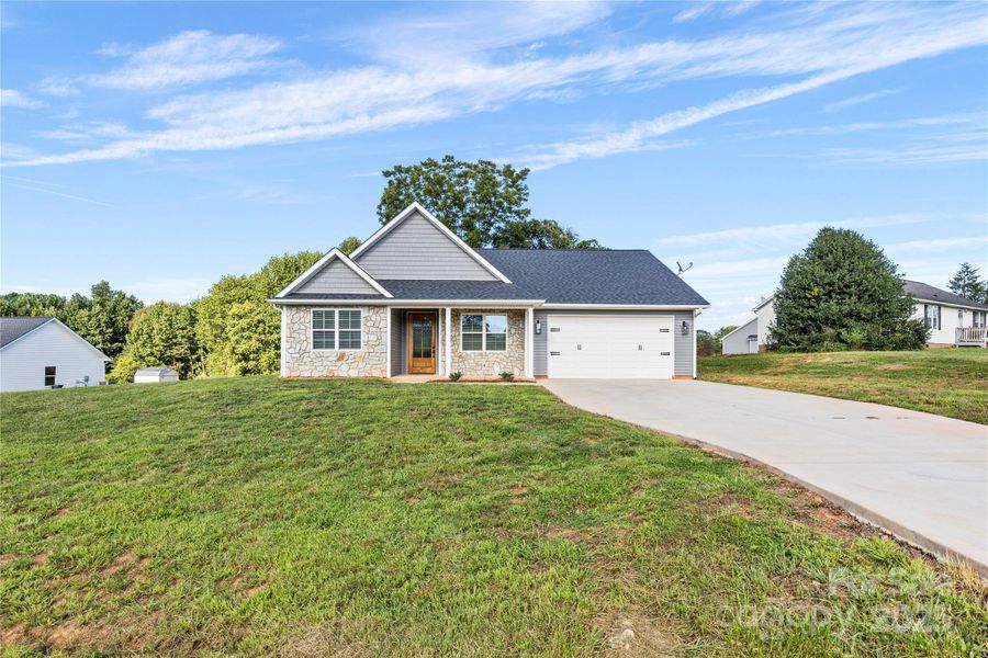 Image 16 of a home in .