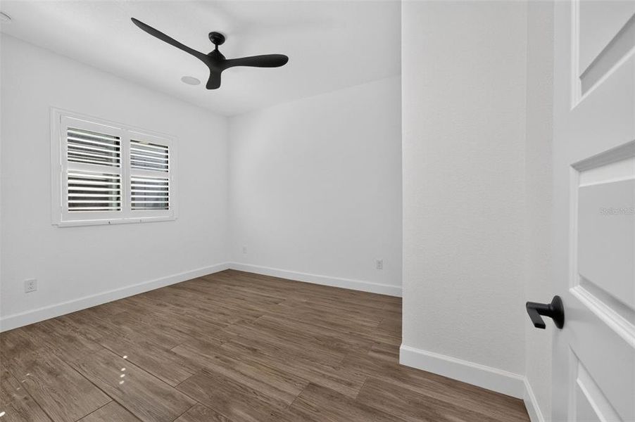 Spacious, unfurnished interior of a new home in , Rotonda West (Image 44).