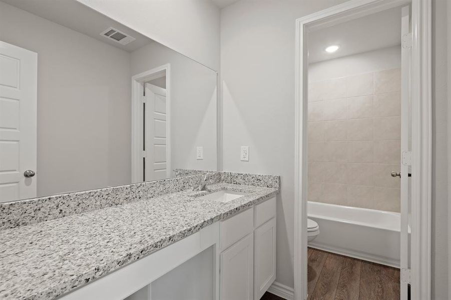 Furnished interior view inside a new home in Rocky Creek Crossing, Fort Worth (Image 4). Furnished interior view inside a new home in Rocky Creek Crossing, Fort Worth (Image 4).