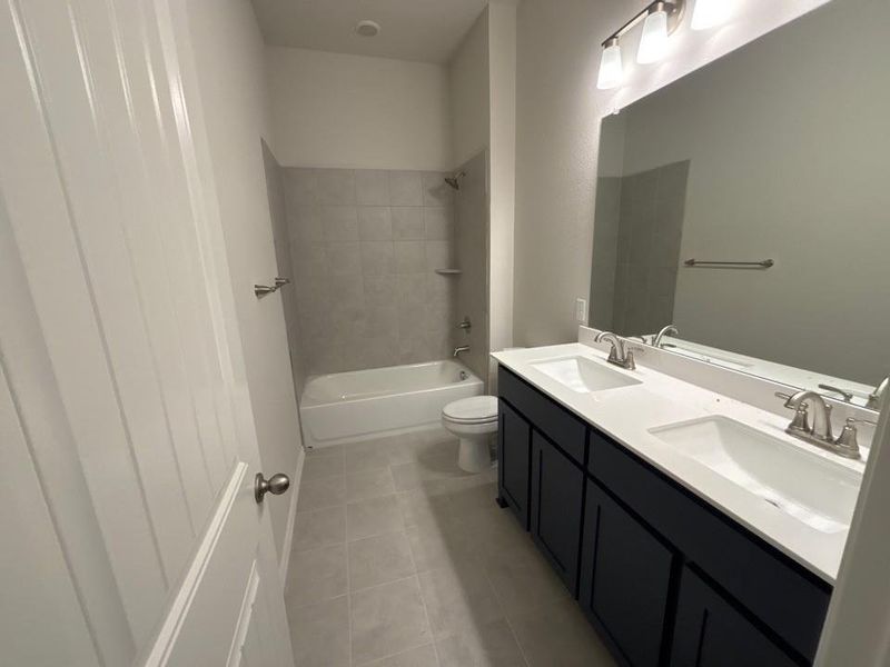 Furnished interior view inside a new home in Waterford Park, Weatherford (Image 5). Furnished interior view inside a new home in Waterford Park, Weatherford (Image 5).