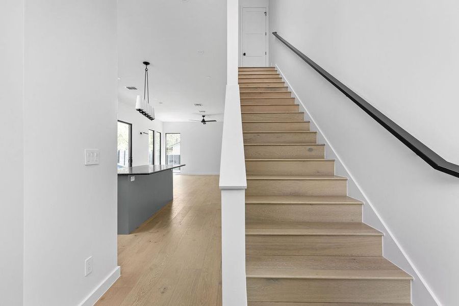 Spacious, unfurnished interior of a new home in , Austin (Image 29).
