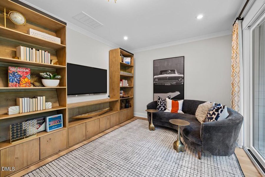 Elm Park 47_Den 2_6.24.24_Model_webready