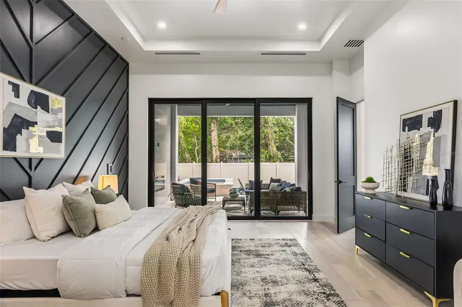 Furnished interior view inside a new home in , Winter Park (Image 13).