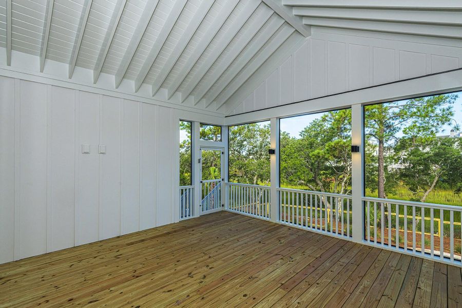 Exterior details and patio area of a home in , Awendaw (Image 3).