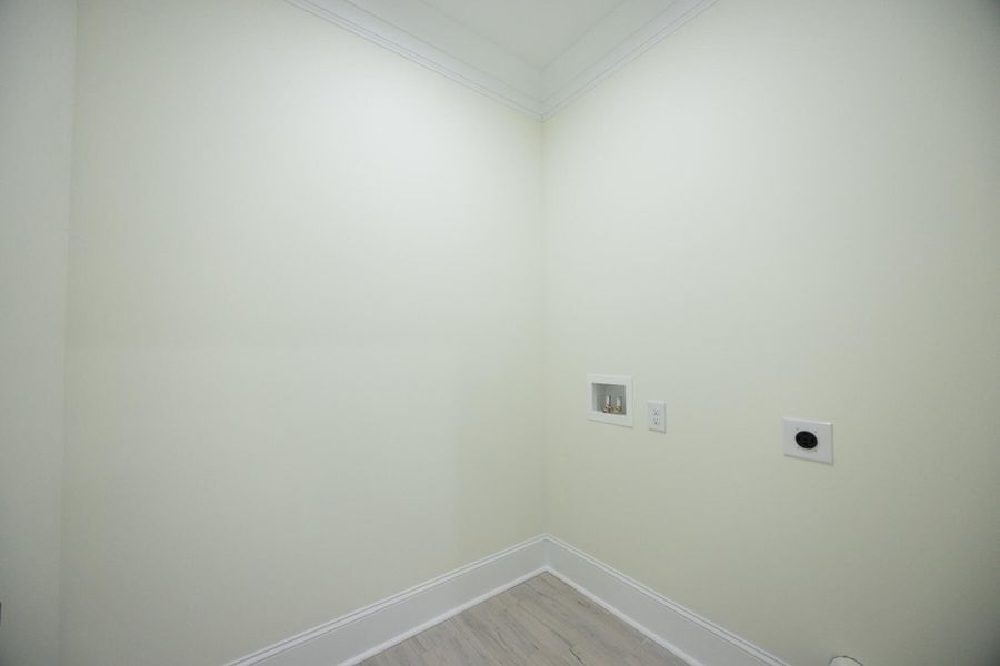 Spacious, unfurnished interior of a new home in , North Charleston (Image 24).