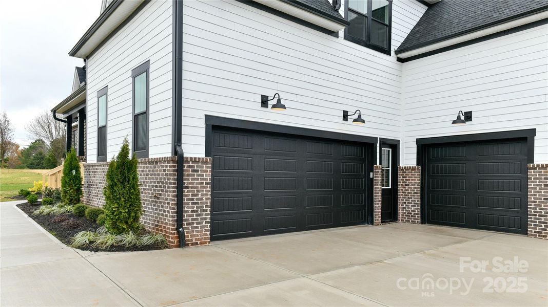 Exterior details and patio area of a home in , Statesville (Image 4).