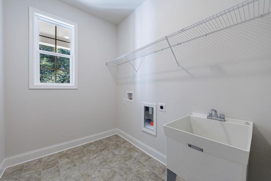 Spacious, unfurnished interior of a new home in , Buford (Image 39).