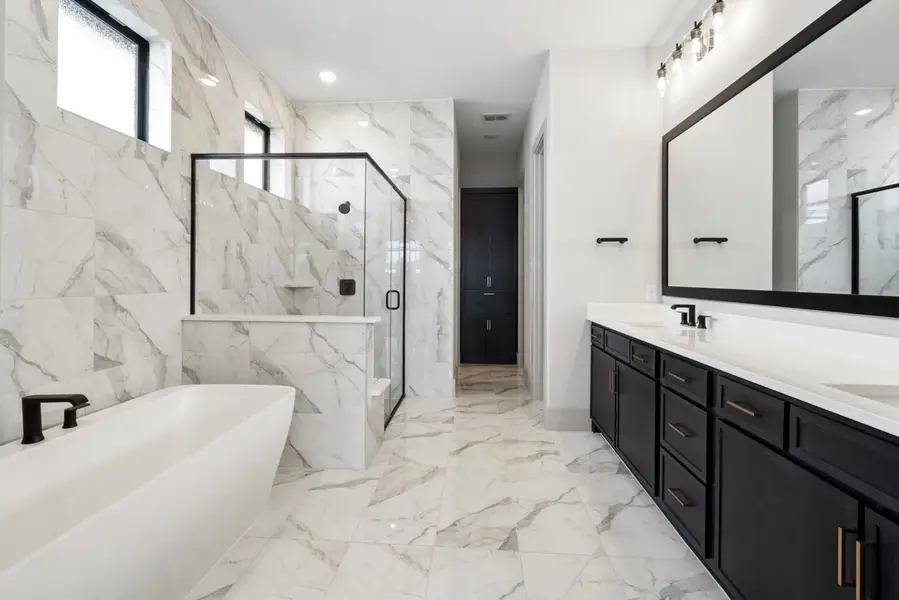 Representative furnished interior of a home built from the Westwood by Landon Homes in Dominion Estates, Frisco (Image 9).