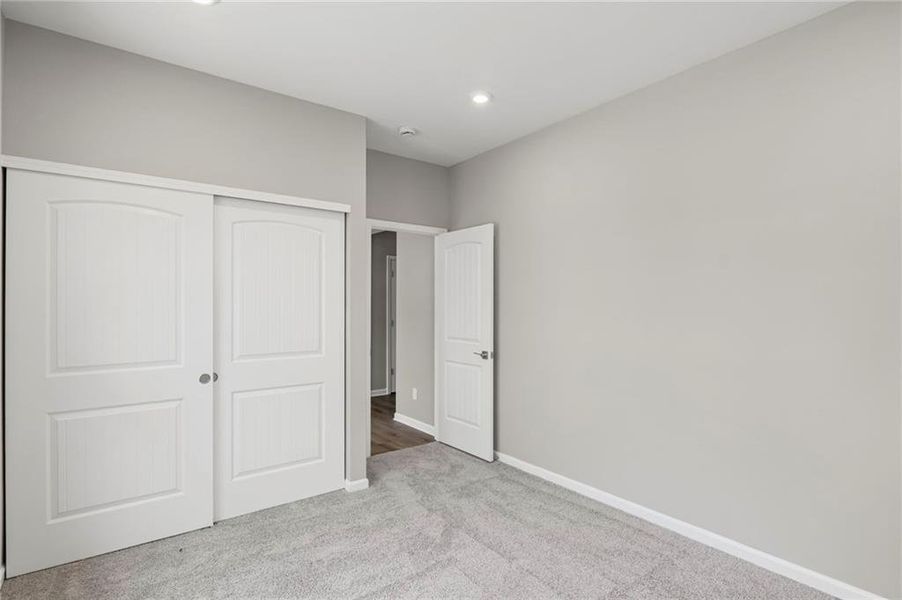 Spacious, unfurnished interior of a new home in Laurel Farms, Dallas (Image 39). Spacious, unfurnished interior of a new home in Laurel Farms, Dallas (Image 39).