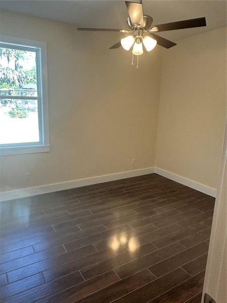 Spacious, unfurnished interior of a new home in , Valrico (Image 24).
