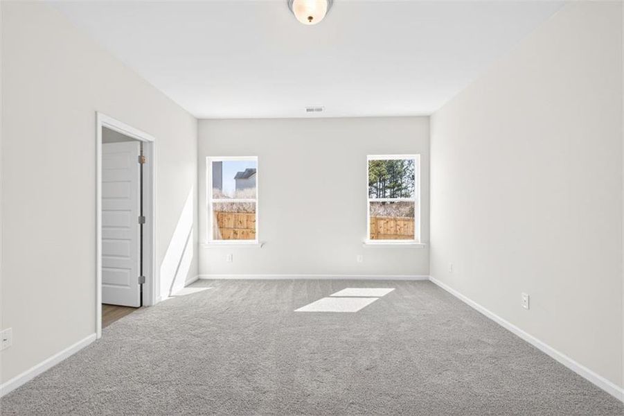 Spacious, unfurnished interior of a new home in Fuller Station, Loganville (Image 18).