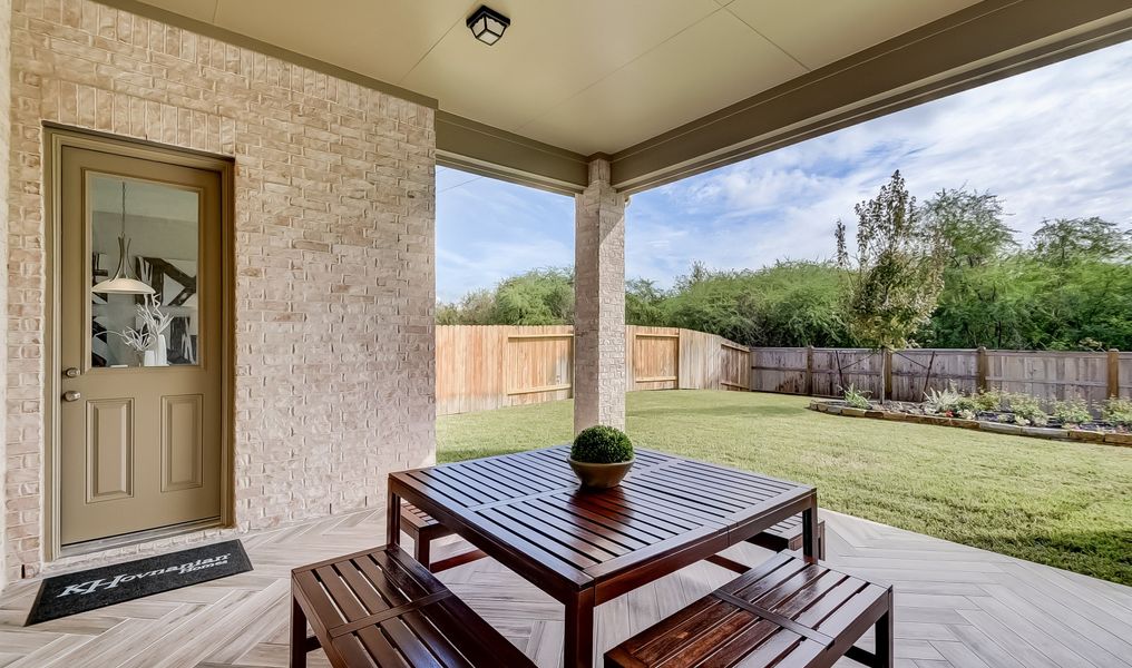 Image 15 of the Icet Creek Crossing community in Mont Belvieu, TX.