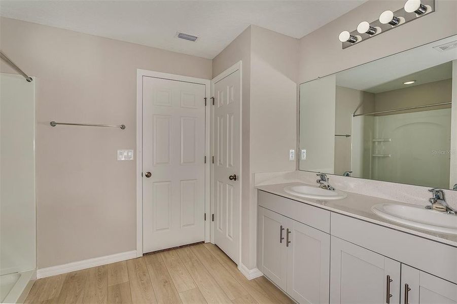 Furnished interior view inside a new home in Pasadena Ridge, Zephyrhills (Image 15).