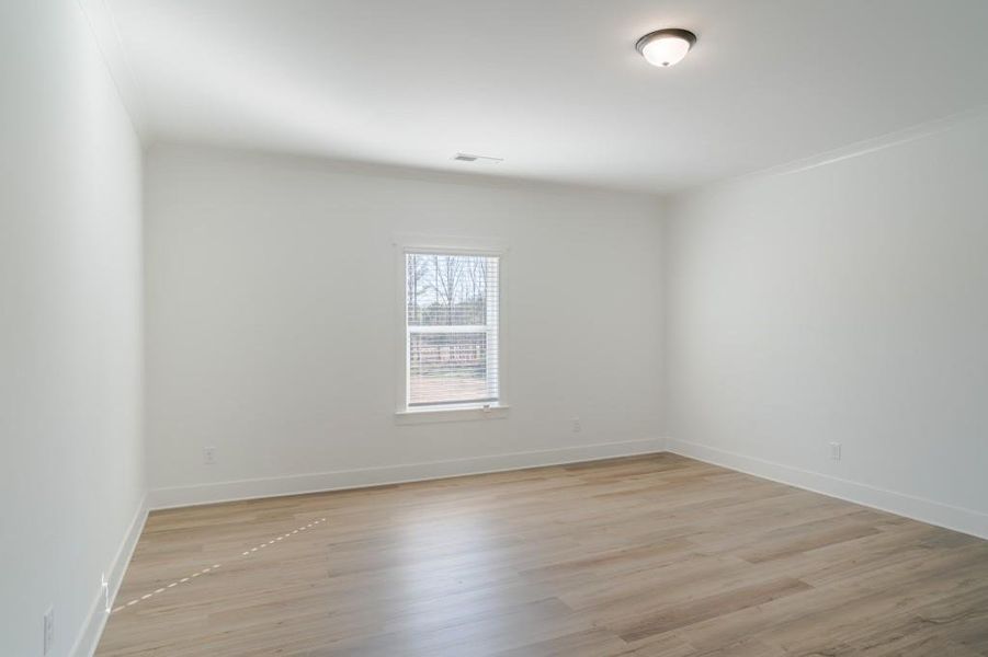 Spacious, unfurnished interior of a new home in Magnolia Ridge, Monroe (Image 28).