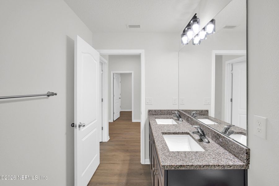 Furnished interior view inside a new home in , Palatka (Image 12).