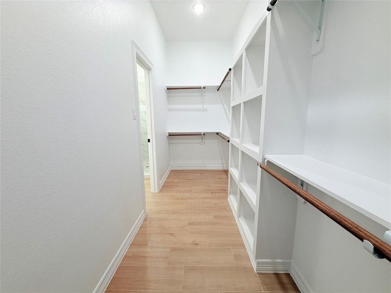 All images used are for illustrative purposes only and are intended to convey the concept and vision of the homes. They are for guidance only, may change as work progresses, and do not necessarily represent a true and accurate depiction of the finished product