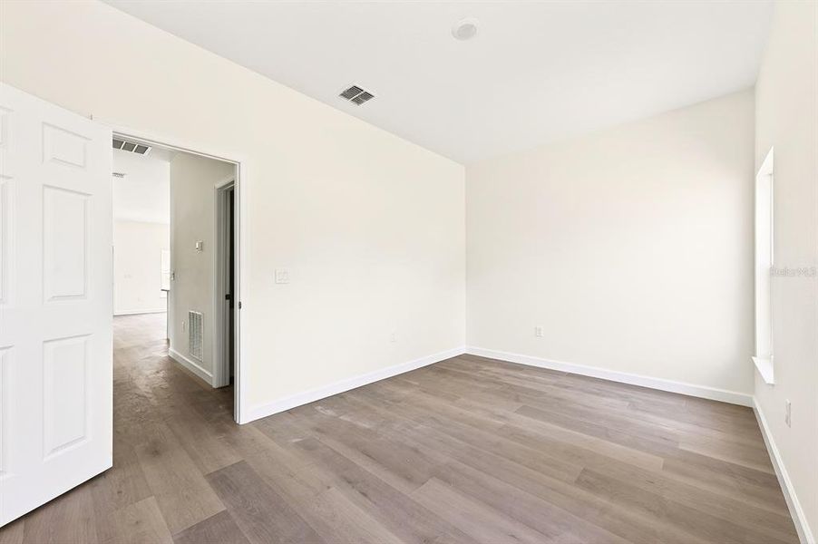 Spacious, unfurnished interior of a new home in , Titusville (Image 15).