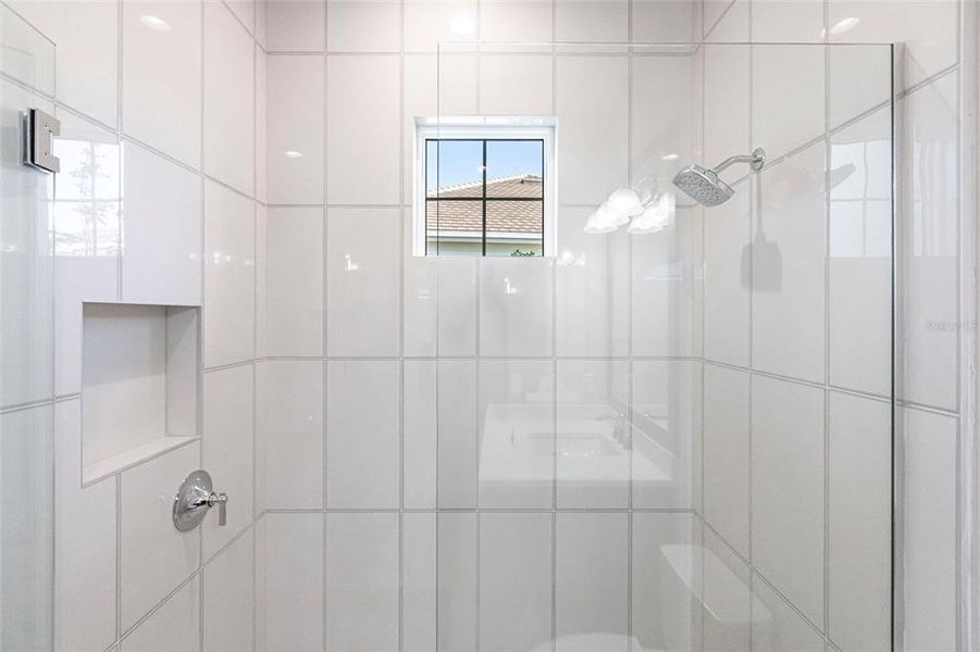 Close-up of interior finishes inside a home in , Bradenton (Image 67). Close-up of interior finishes inside a home in , Bradenton (Image 67).