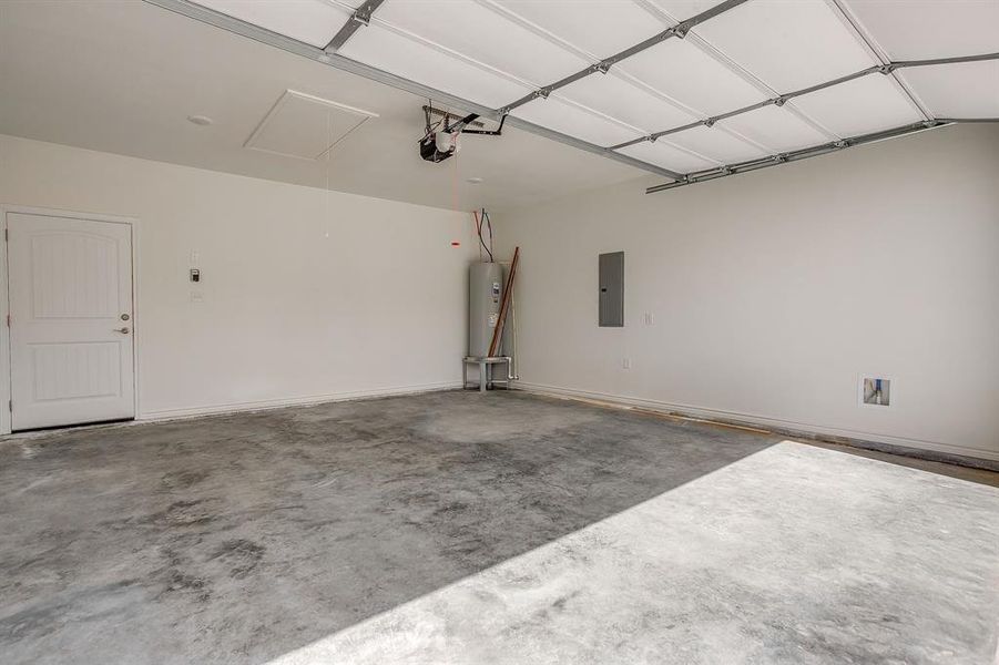 Spacious, unfurnished interior of a new home in , Covington (Image 32).
