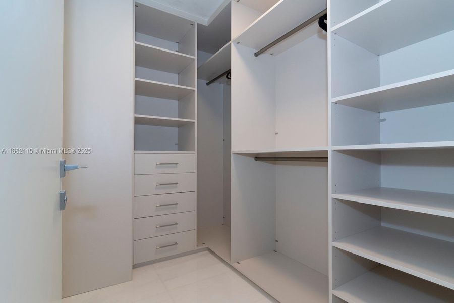 Image 47 of a home in . Image 47 of a home in .