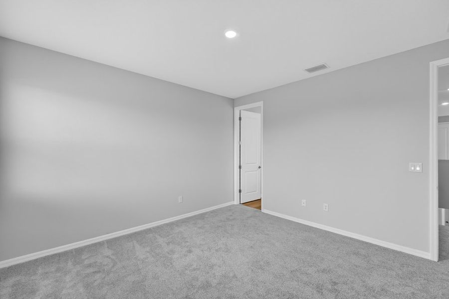 Spacious, unfurnished interior of a new home in Tiburon, Nokomis (Image 15). Spacious, unfurnished interior of a new home in Tiburon, Nokomis (Image 15).