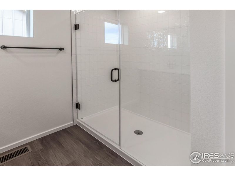 Image 33 of a home in .