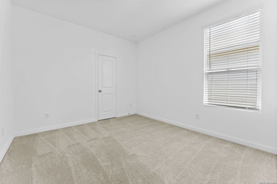 Spacious, unfurnished interior of a new home in Hightop Ridge, Converse (Image 20).