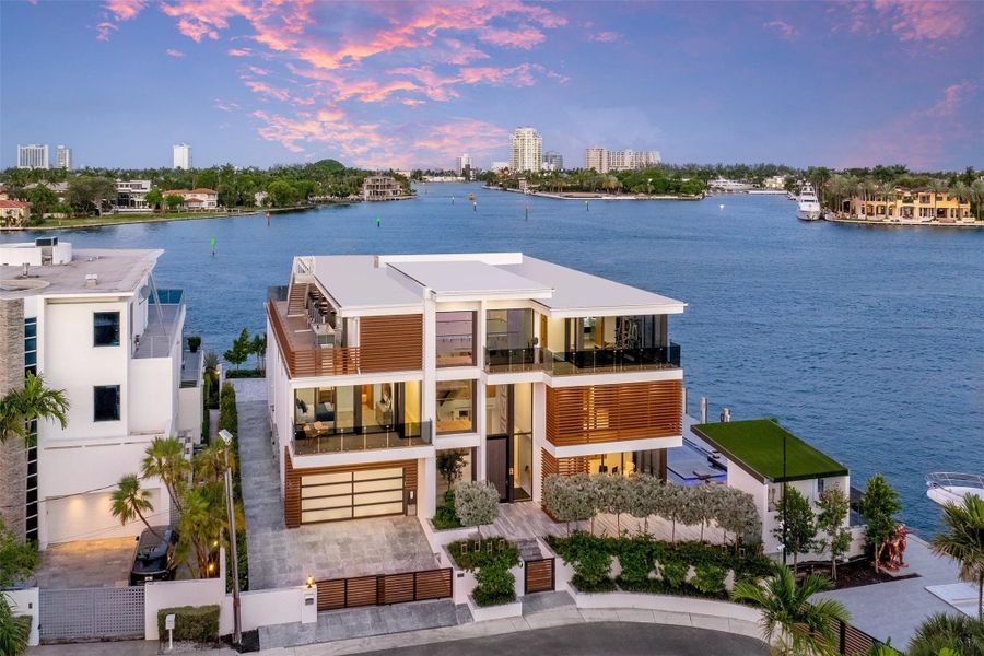 Front exterior of a new home in , Fort Lauderdale, FL, highlighting curb appeal (Image 19).