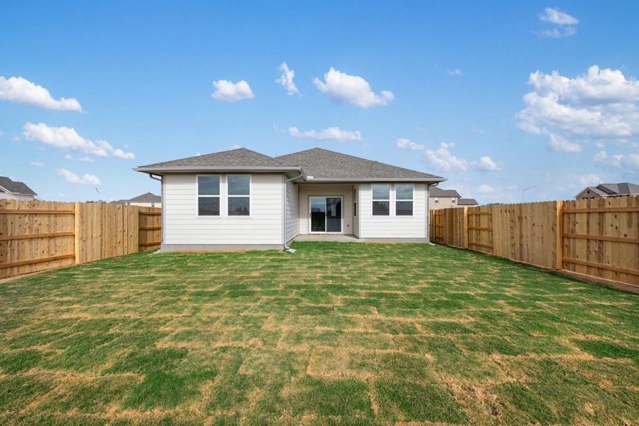 Exterior details and patio area of a home in Berry Creek Highlands, Georgetown (Image 29).